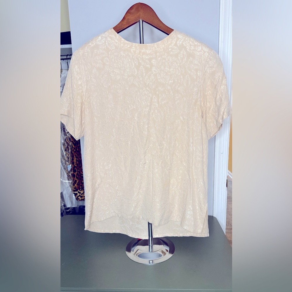 100% silk damask blouses. Size S GUC